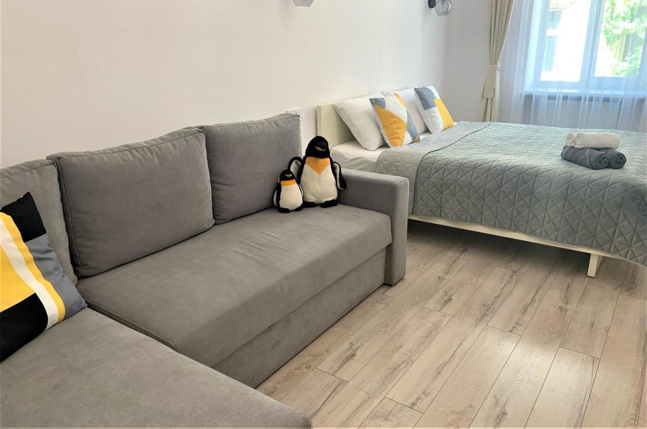 Iris Apartment On Popovich Lviv Extérieur photo