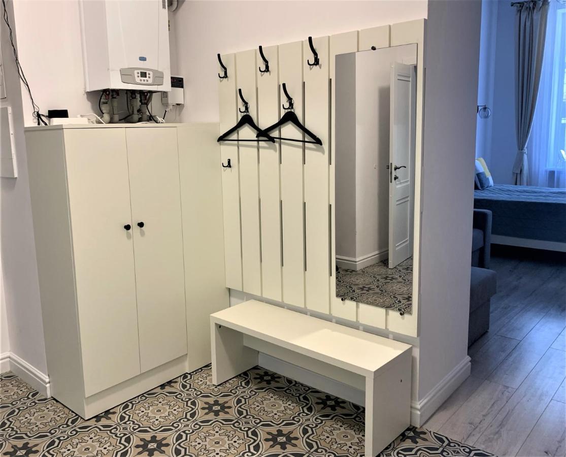 Iris Apartment On Popovich Lviv Extérieur photo